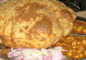 bhatura with chole