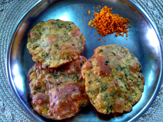 Methi poori - Fenugreek leaves puri with shenga chutney