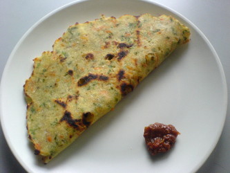 Mixed veg akki rotti - rice flour flat bread