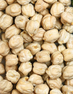Whole white chickpeas - Kabuli chana - Garbanzo beans